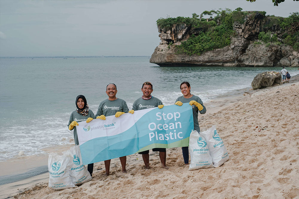 Ocean Rebuild and PlasticBank removal of ocean plastic waste